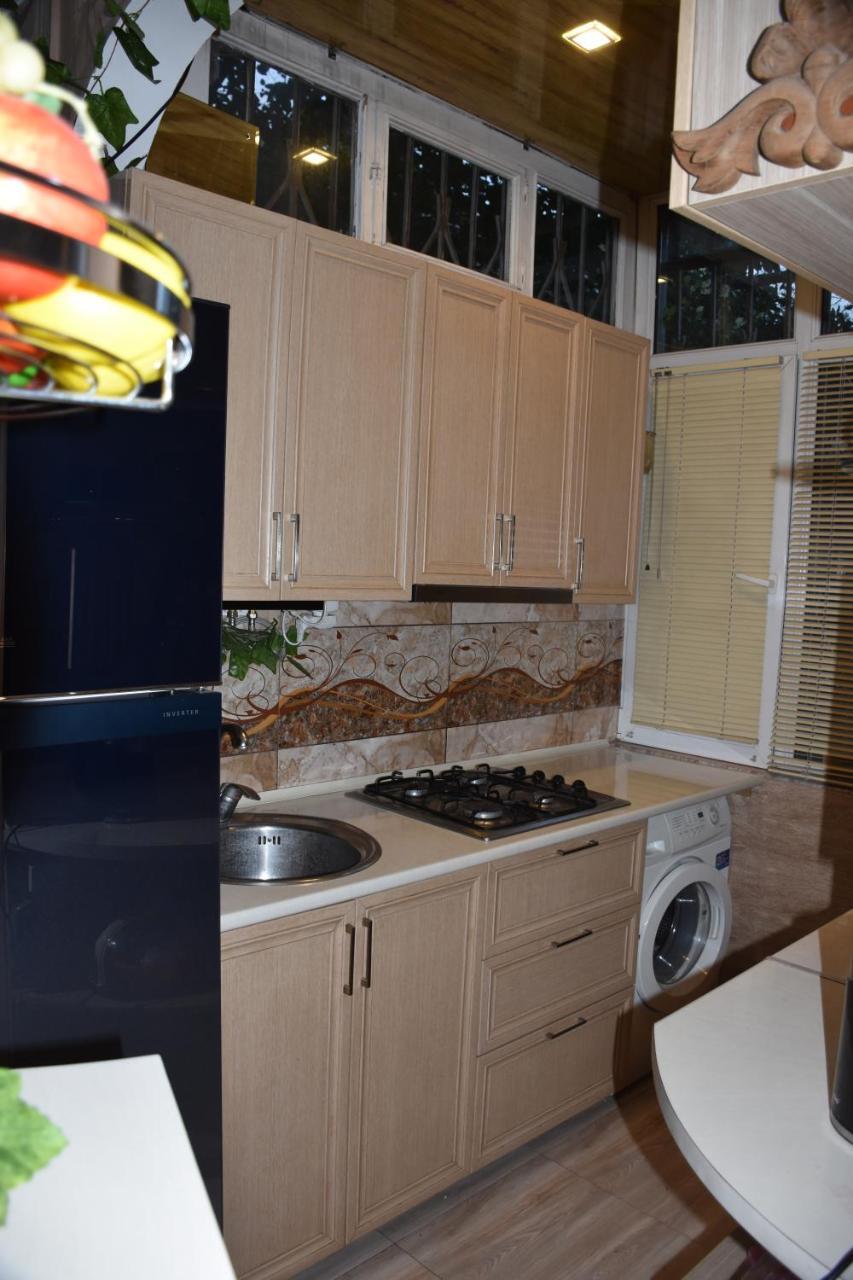 3 Room Flat In Tbilisi Eksteriør billede
